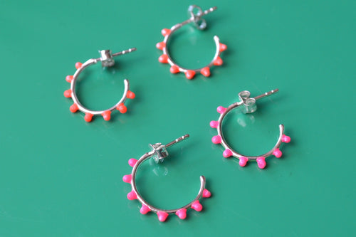 Dot neon enamel hoops