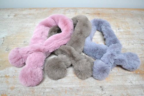 Pom Pom Tippet