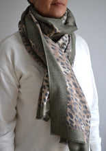 Load image into Gallery viewer, Leopard print scarf