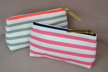 Load image into Gallery viewer, Make Up bag