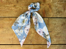 Load image into Gallery viewer, Tail Scrunchie